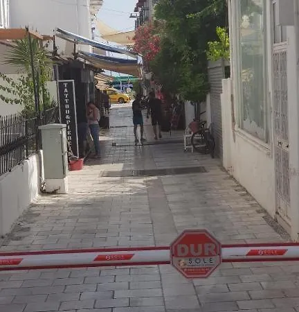 New Sedan Pansiyon Πανδοχείο